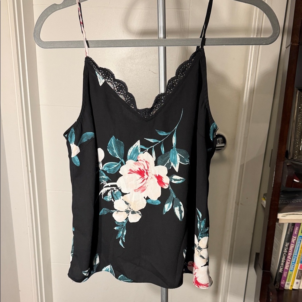 Dynamite Floral Black Women's Top - Picture 2 of 6